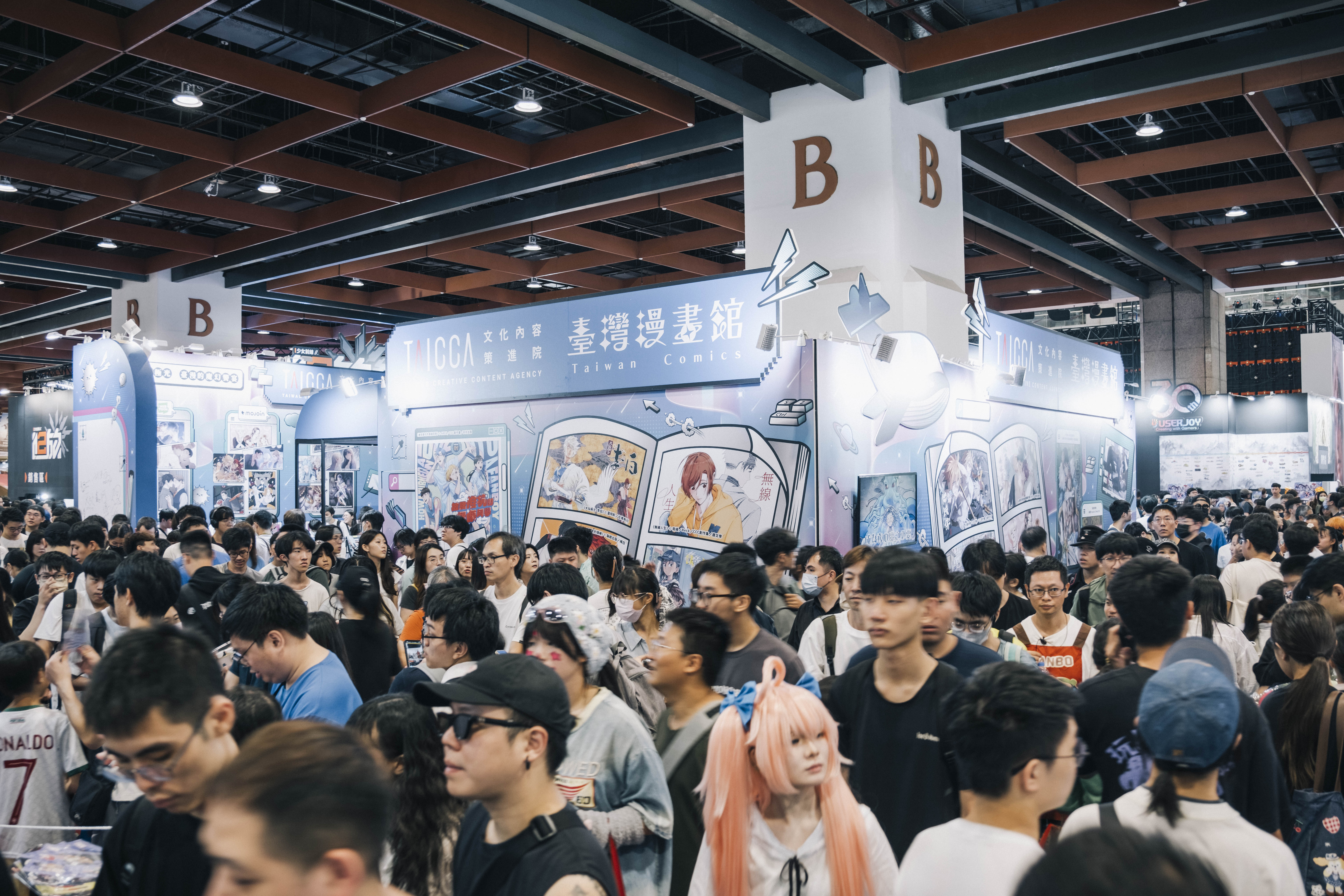 臺漫館漫博五天人氣沸騰！ 臺灣聲優、彭政閔掀高潮　跨界集結展原創轉譯潛力