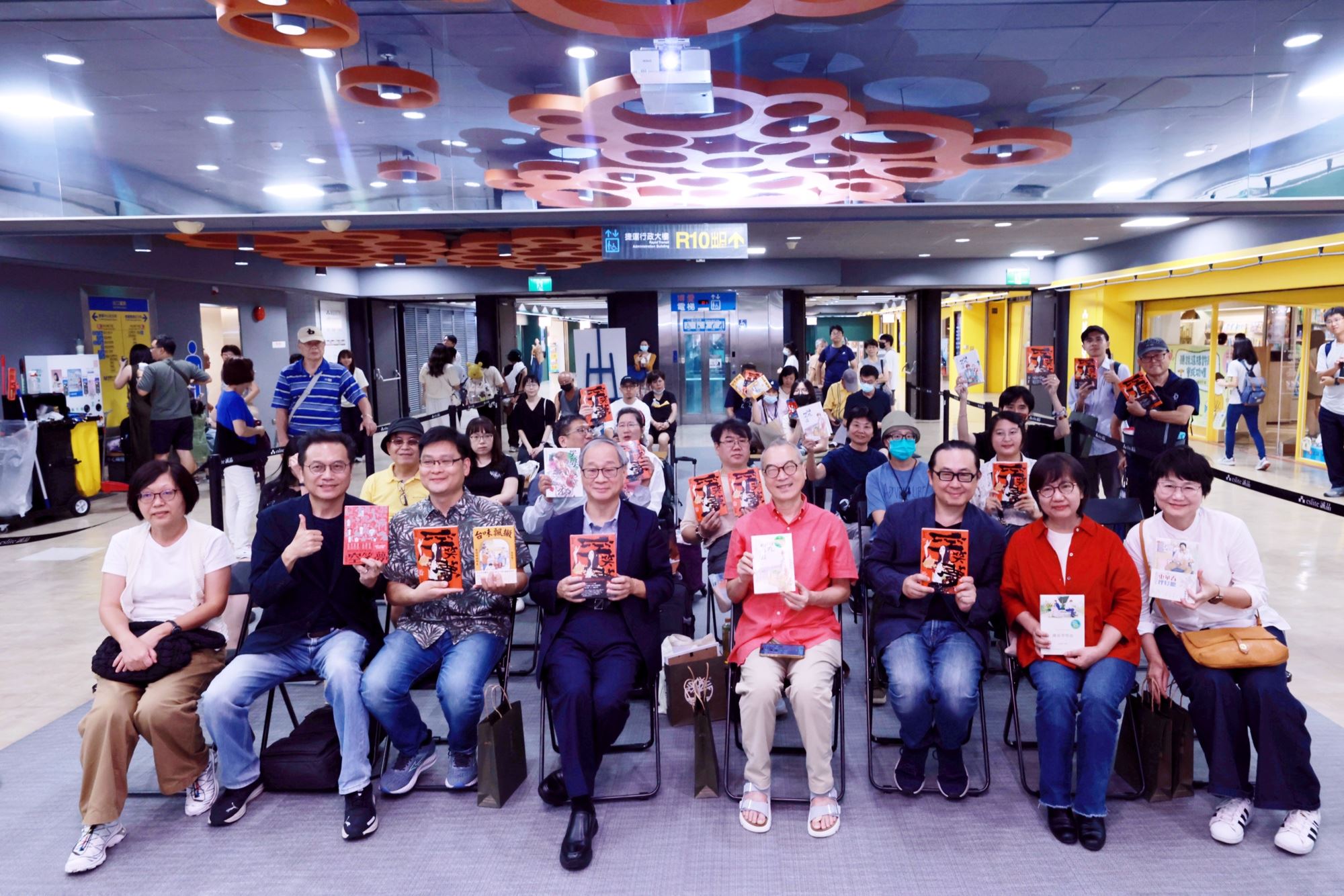 出席《空笑夢圖像小說：第一卷 黃金樓》新書發表會，文化部長李遠：將持續推動IP跨域！